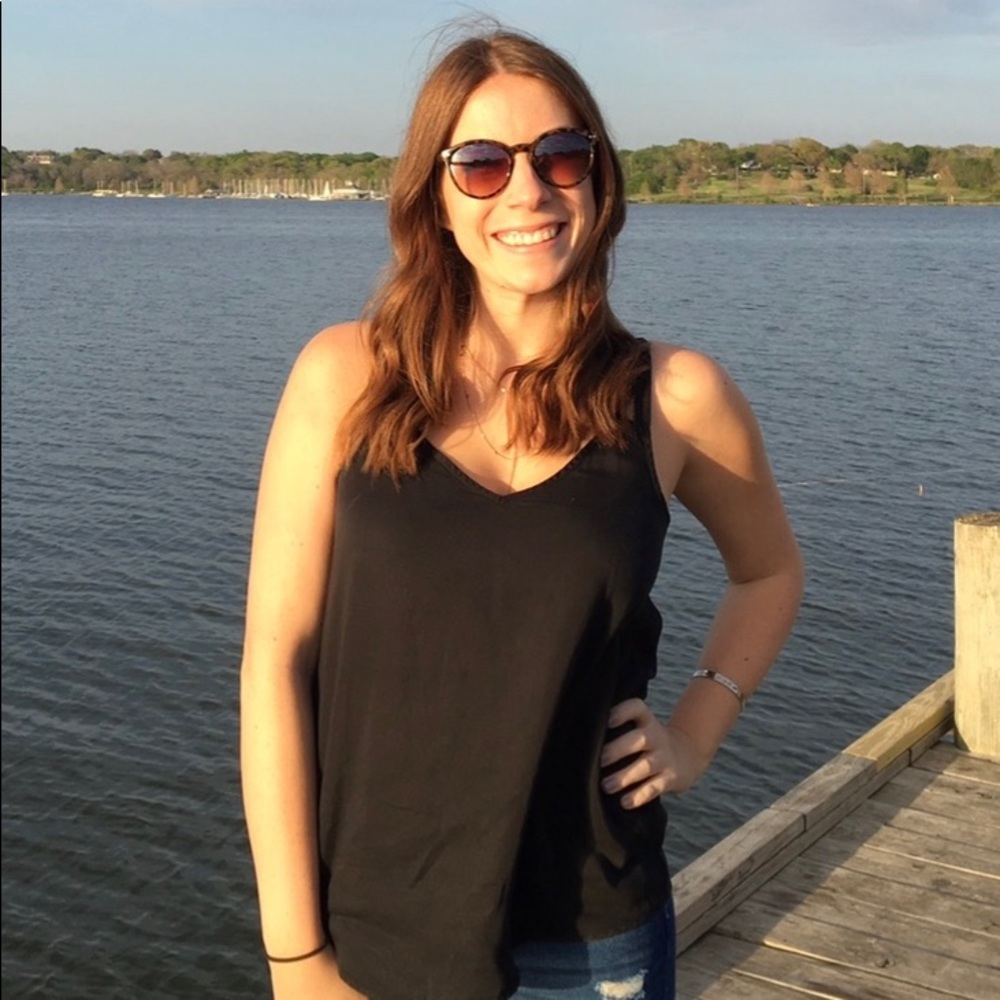 Meet your Posher, Lauren